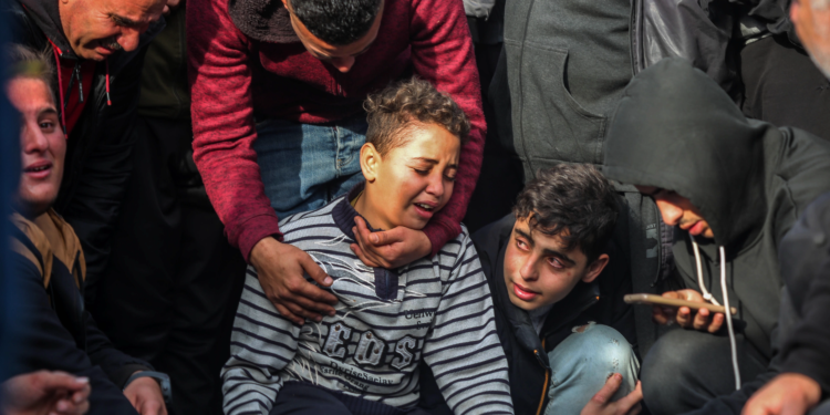 اسراییل هجوملری دوامی؛ اۉتگن کېچهوکوندوز اۉنلرچه فلسطینلیک قربان بۉلدی