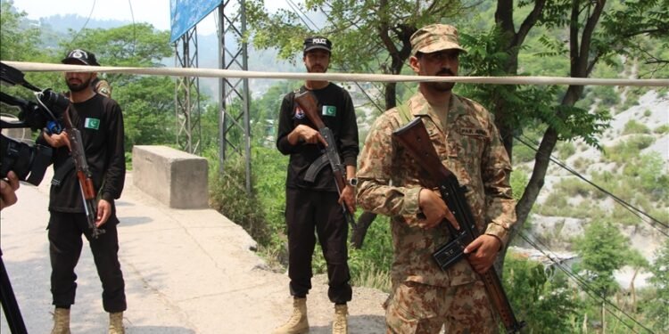 پاکستان نینگ افغانستان چیگره‌سیده یقین حدودلریده اۉلیملی هجوم اۉیوشتیریلدی