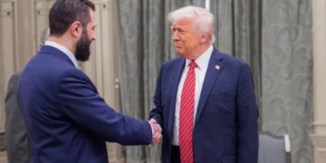 امریکا احمد الشرع رهبرلیگیده‌گی «تحریر الشام» گروهینی ترورچی‌لر رویخطی‌دن چیقاردی