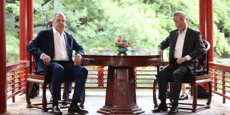 روسیه و چین تشقی ایشلر وزیرلری اوچره‌شدی