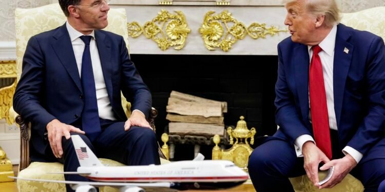 ترامپ اوکراین اوروشی کېلهسی ۵۰ کونگه قدر یکونلنیشینی تاکید قیلدی