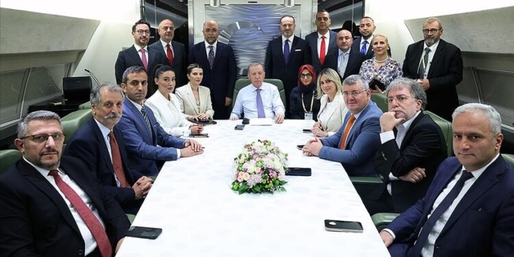 رجب طیب اردوغان قبرس‌ده ایکی دولت‌لیک ریجه‌نی یالغیز ییچیم-یۉل بیان قیلدی