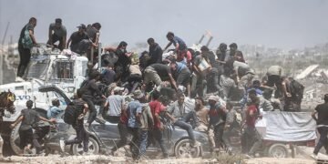 غزه‌ده اسراییل هجومی؛ یاردم آلیش‌نی کوتیب تورگن یوزلرچه اهالی اۉلیب و یره‌لندی