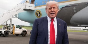 پوتین‌گه اۉن کون مهلت؛ ترامپ اوکراین اوروشی خصوصیده پوتین‌نی آگاه‌لنتیردی