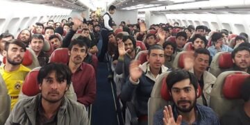 افغانستان‌لیک تورک فعاللر مملکتلر تامانیدن مهاجرلر افغانستان‌گه قیتریلیشی‌دن تنقید قیلدی