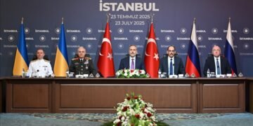 روسیه و اوکراین مذاکره‌سی؛ اسیرلر المشتیریلیشی خصوصیده‌ کېلیشوو امضالنگن