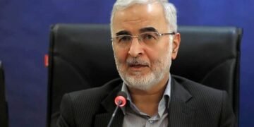 ایران ایچکی ایشلر وزیری ۱.۲ میلیون افغانستان‌لیک بو مملکت‌نی ترک اېتگنیدن خبر بېردی