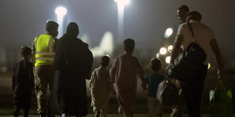 بریتانیا ییریک رسمی‌سی افغانستان‌لیکلر معلوماتی فاش اېتیلیشی سبب ایش‌دن بوشه‌تیلدی