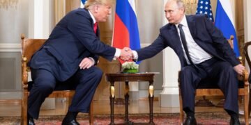 پوتین زیلینیسکی بیلن اوچره‌شیش اوچون شرایط ماس اېمس‌لیگینی بیلدیردی