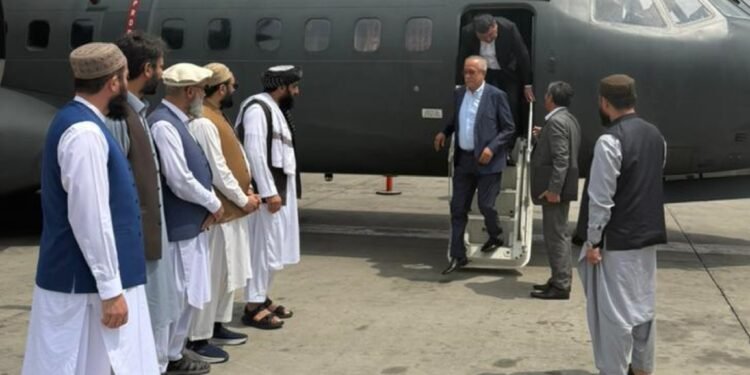 اۉزبېکستانلیک هیات کابلگه سفری؛ طالبان بیلن اۉزبېکستان اۉرتهسیده تۉرت مهم شرطنامه امضالنهدی