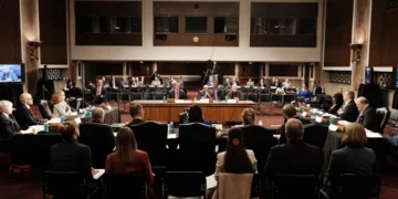 امریکا نماینده‌لر کېنگشی‎‌ده افغانستان‌لیک مهاجرلرگه عاید بیر ریجه تیارلندی