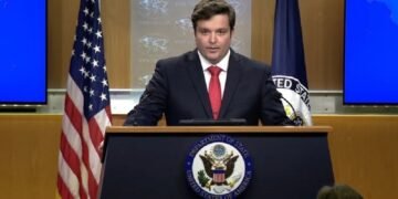 امریکا: افغانستان‌لیک مهاجرلرگه مخصوص مهاجرت ویزه‌سی دوام اېتماقده