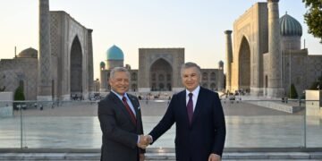 اۉزبېکستان و اردن رهبرلری تیموربابا قبری و سمرقند تاریخی آبده‌لرینی زیارت قیلدی‌لر