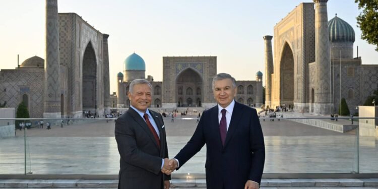 اۉزبېکستان و اردن رهبرلری تیموربابا قبری و سمرقند تاریخی آبدهلرینی زیارت قیلدیلر