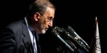 آذربایجان و ارمنستان کېلیشووی؛ ایران «زنگزور یۉله‌گی» امریکا نظارتیده اۉتمس‌لیگینی بیلدیردی