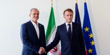 فرانسه و ایران دولت رهبرلری آره‌سیده اوچره‌شوو اۉتکزیلدی