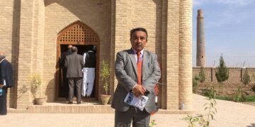 بیر آغیز سۉز، بیر عمر یۉل؛ رحمتلی استاد کوهکن خاطره‌سیگه بغیشلب یازیلگن اېسّې