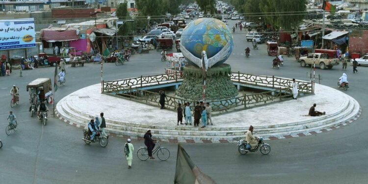 هلمندده تۉقنهشوو؛ طالبان و قورالی گروه آرهسیدهگی تۉقنهشوو قربانلیکلرگه سبب بۉلگن