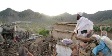 شرقی حدودلرده زلزله؛ جان بېرگنلر سانی ۸۰۰ کیشی‌دن آشدی