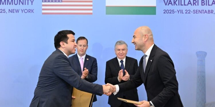 اۉزبېکستان جمهور باشلیغی نیویارکده تورلی مملکتلر وکیللری بیلن اوچرهشدی
