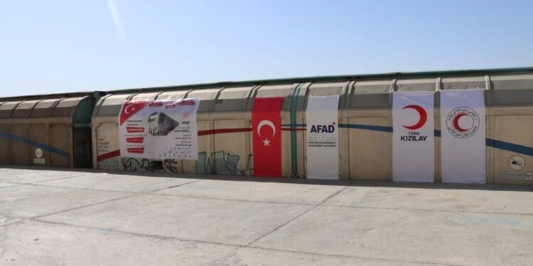 تورکیه‌نینگ انسان‌پرورلیک یاردمی هرات‌گه ییتیب کېلیب طالبان رسمی‌لریگه تاپشیریلدی