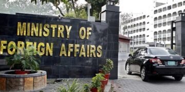 پاکستان و طالبان تارتیشوولری؛ پاکستان تشقی ایشلر وزیرلیگی طالبان ایلچیسینی چقیردی