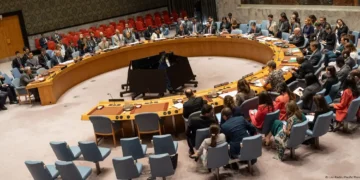 ایران‎‌گه نسبتن تحریملر؛ روسیه و چین‌نینگ ایران اوچون اولگوریشی نتیجه بېرمه‌دی