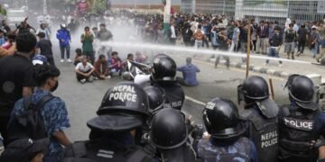 نپال‌ده قانلی ترتیب‌سیزلیکلر؛ اجتماعی صحیفه‌لرگه یره‎‌تیلگن چیکلاو بیکار قیلیندی