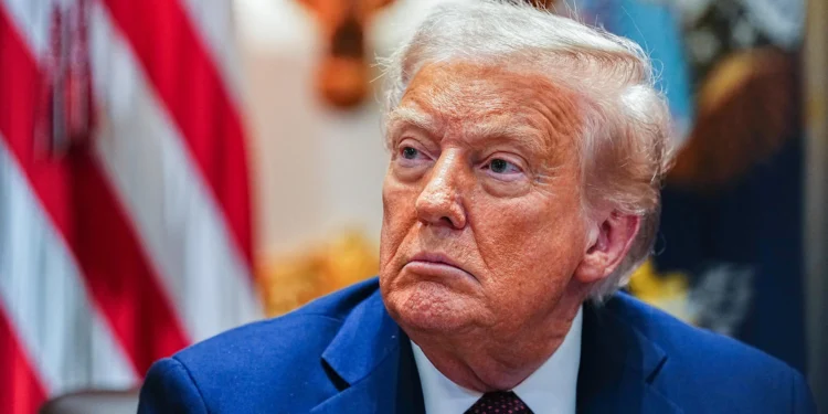 امریکا جمهور باشلیغی روسیه، چین و شمالی کوریانی امریکاگه قرشی فتنه اویوشتیریش‌ده عیب‌لدی