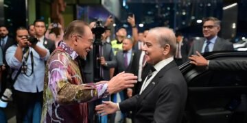 پاکستان و مالیزیا رسمی‌لری افغانستان‌ده کینگ قمراولی حکومت طلب قیلدی