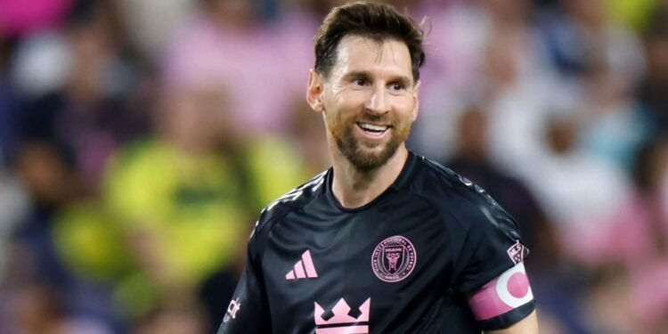 امریکا فوتبال لیگهسیگه لیونل مسی آلتین بوت اېگهسی بۉلدی