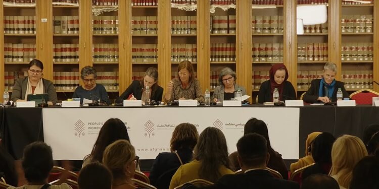 عیاللر محکمهسینینگ مجلسی؛ ایکینچی کونده هم بیر قنچه عیاللر گواهلیک بېردی