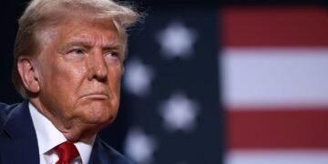 دونالد ترامپ امریکاده مهاجرلرنی قبول قیلیش سانی آزهیشی بۉییچه فرمان امضالدی