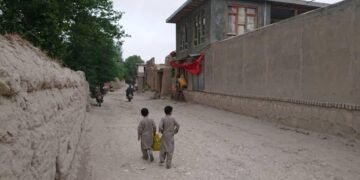 قیشلاقلر و مملکتلر چېگرهسینی باسیب اۉتگن اۉزبېک تیل و مدنیتی