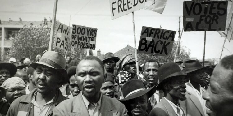 آپارتاید دېگنی نیمه؟