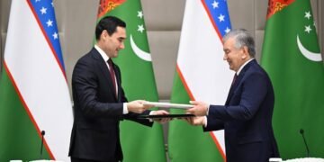 اۉزبېکستان و تورکمنستان دولت رهبرلری اۉرته‌سیده قوشمه بیانات امضالندی
