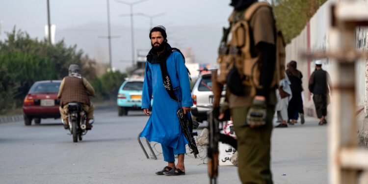 پاکستان و طالبان تارتیشوولری؛ طالبان ینه بیربار تی‌تی‌پی افغانستان حدودیده یۉق‌لیگینی ادعا قیلدی