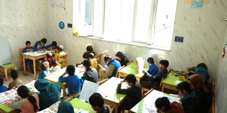 اروپا اتفاقی نماینده‌لیگی ینه بیربار افغانستان قیزلری اۉقیشینی طلب قیلدی