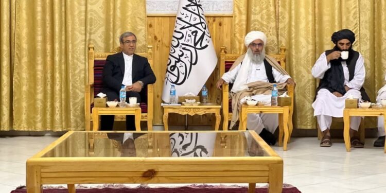 ایران رسمی‌لری بومملکت افغانستاندن واردات‌ حجمینی آشیریشیدن خبر بېردی