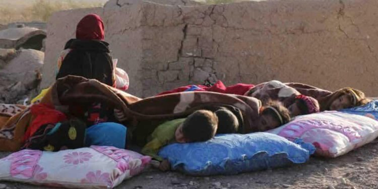 قوشموله؛ زلزله‌دن سۉنگ آسمان آستیده یشه‌یاتکن قیشلاق