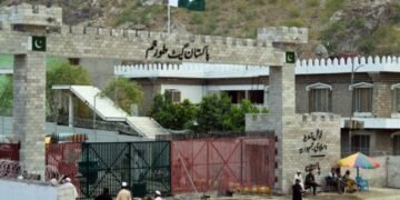 طالبان تورخم چیگره‌سی یالغیز مهاجرلر قیتیشی اوچون قیته آچیلیشینی معلوم قیلدی