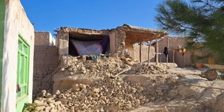 تورکستان و قطغن‌ده زلزله زیانلری؛ حضرت‌سلطان تومنی‌ده ۴۰۲ اوی ویران بۉلگن