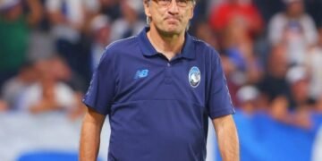 «اتلانتا» باش مربی‌سینی استعفاگه چیقردی