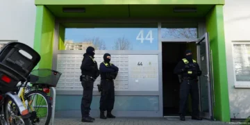 جرمنی حکومتی بو مملتکده فعال اسلامی گروه‌لردن بیری‎‌نینگ فعالیتینی تقیق‌لدی