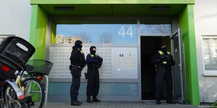 جرمنی حکومتی بو مملتکده فعال اسلامی گروه‌لردن بیری‎‌نینگ فعالیتینی تقیق‌لدی