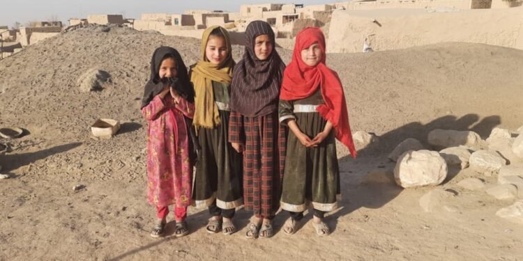 یونسیف: قیش‌نینگ ساووقللیگی باله‌لرنی نفس یۉللری اینفکسیونلر خوفیگه دچار قیله‌دی