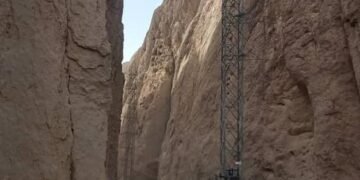 اۉزبېکستاندن آلیب کېلینگن برق قیته تیکلندی