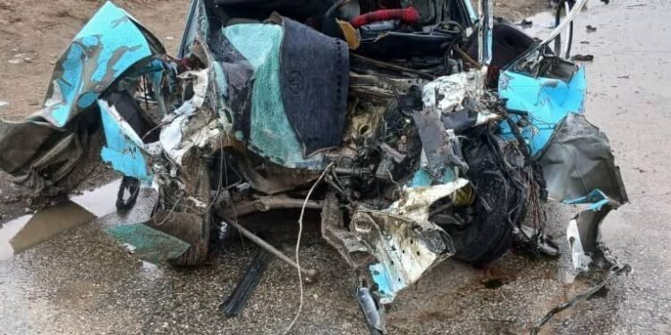 سمنگانده ترافیکی حادثه‌ده اوچ عیال شامل ۸ کیشی اۉلیب و یره‌لندی