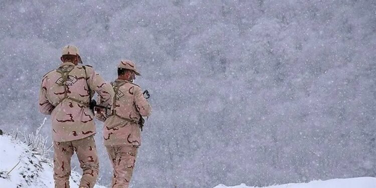 ایران چیگره‌سیده بیر قنچه افغانستان وطنداشی ساووق‌دن جان بېرگنی اَیتیلماقده