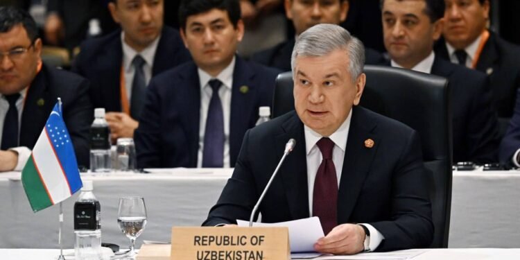 اۉزبېکستان جمهور باشلیغی ینه بیربار افغانستان تینچلیگی و برقرارلیگینی تاکیدلدی